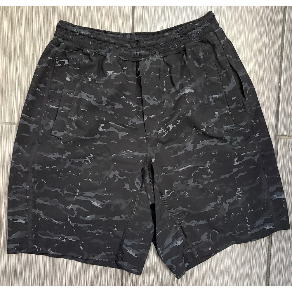 Lululemon Pace Breaker Short 9" Inseam Men’s Small Black Camo LM7907ST3 Lined